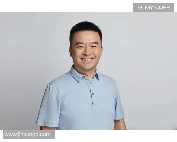 张磊专访:从青涩少年到乒乓球巨星的奋斗与荣耀之路 张磊专访:从青涩少年到乒乓球巨星的奋斗与荣耀之路